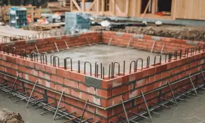 Jak prawidłowo wykonać fundament pod garaż murowany - poradnik techniczny