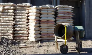 Ile cementu na betoniarkę 250l - kluczowe proporcje dla B20 betonu