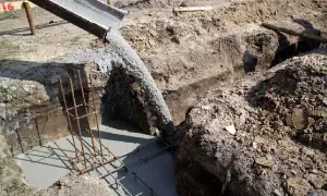 Jaki cement na fundament domu wybrać? Najważniejsze zasady wyboru