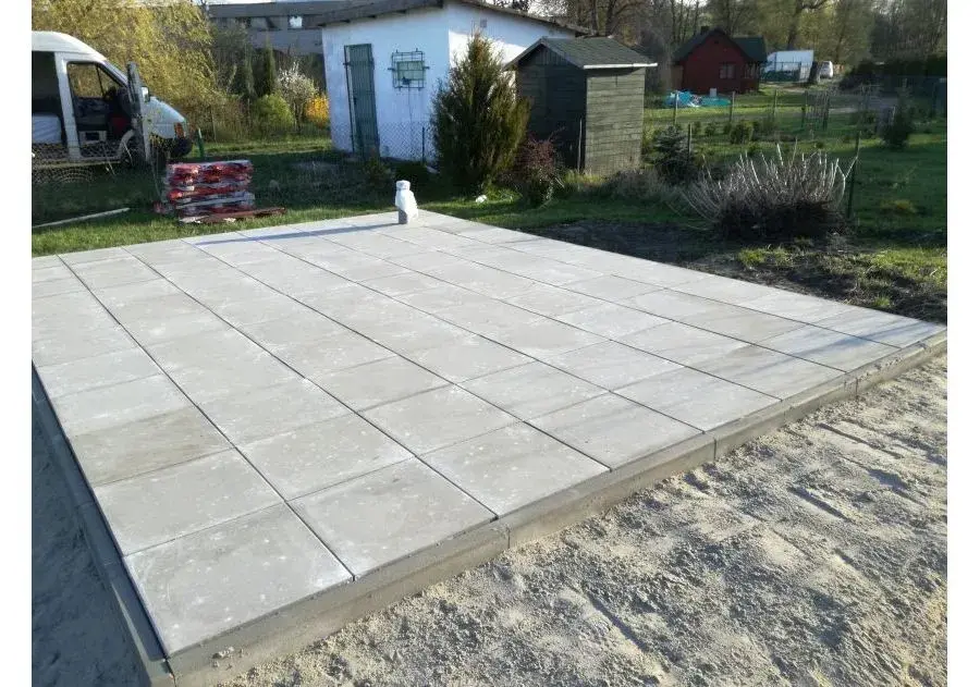 Jaki fundament najlepiej sprawdzi się pod drewniany domek letniskowy 35m2