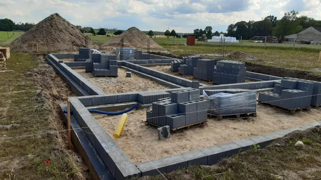 Ile kosztuje beton na fundamenty: oblicz cenę materiałów budowlanych