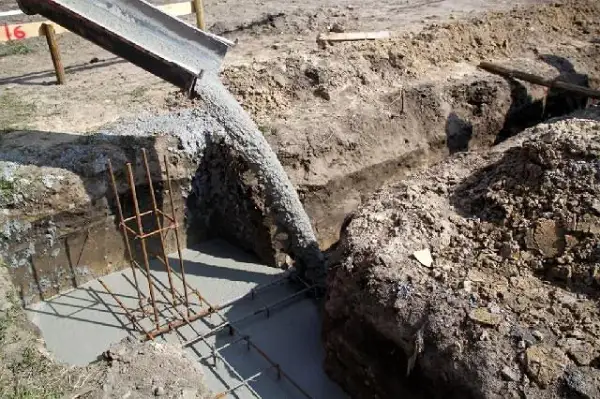 Jaki cement na fundament domu wybrać? Najważniejsze zasady wyboru